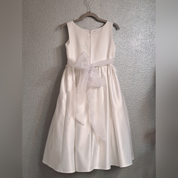 Tip Top White Flower Girl/First Communion Dress   Size 6 - Picture 4 of 6